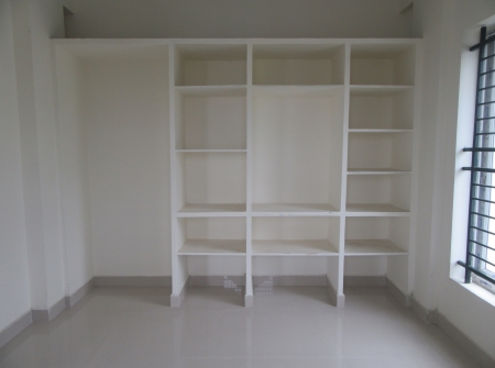 3) Li Id : 185 - Childrens Bedroom.JPG